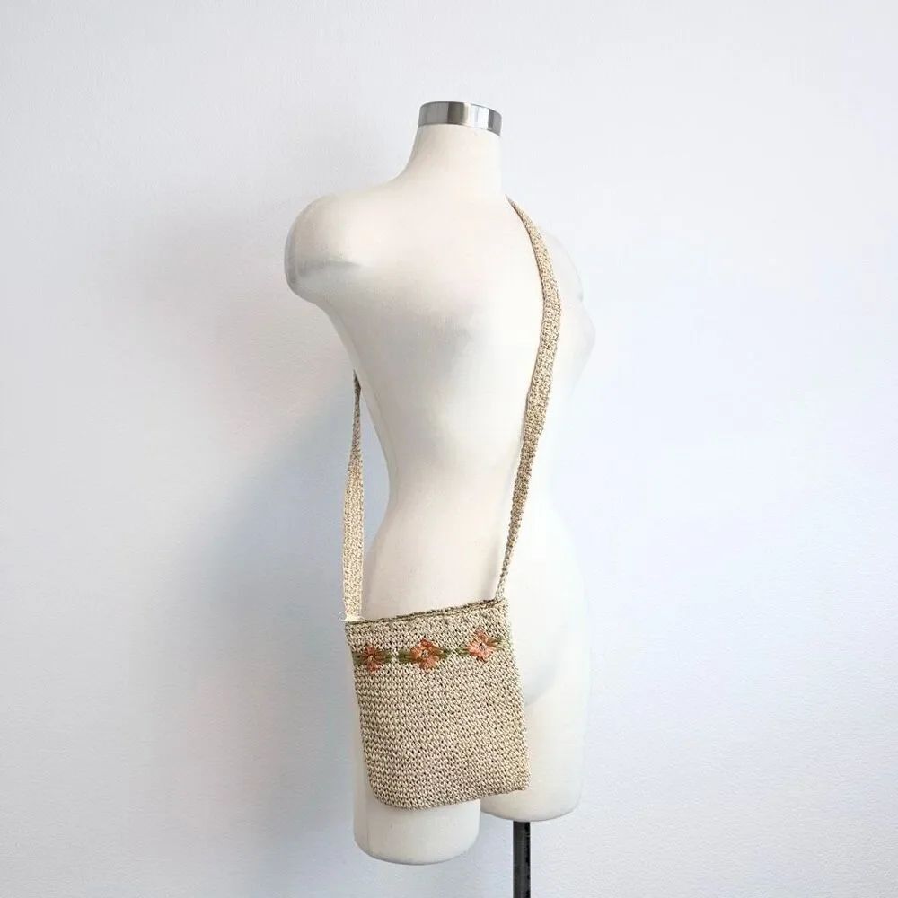 Vintage Tan Straw Floral Embroidery Purse Crossbody Woven Bag Flower